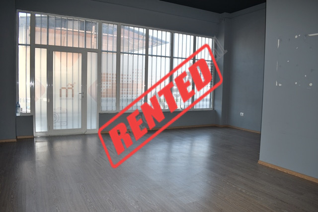 Commercial space for rent on Rexhep Pinari Street, near Selite area in Tirana.
It is positioned on 